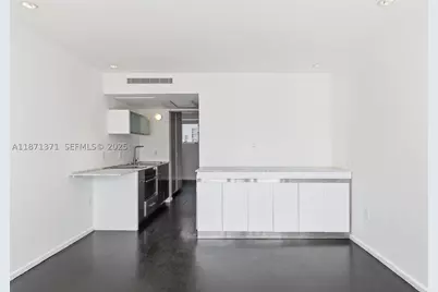1601 West #210, Miami Beach, FL 33139 - Photo 12