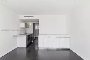 1601 W, Miami Beach, FL 33139 - Photo 12