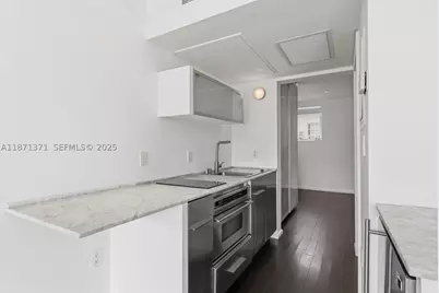 1601 West #210, Miami Beach, FL 33139 - Photo 8