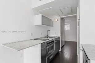 1601 W, Miami Beach, FL 33139 - Photo 8