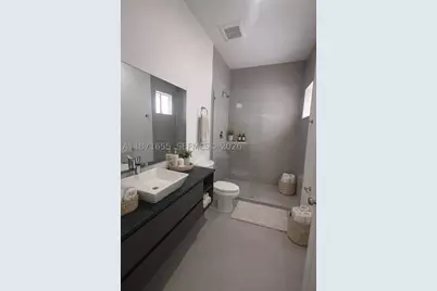 538 NW 17th, Fort Lauderdale, FL 33311 - Photo 10