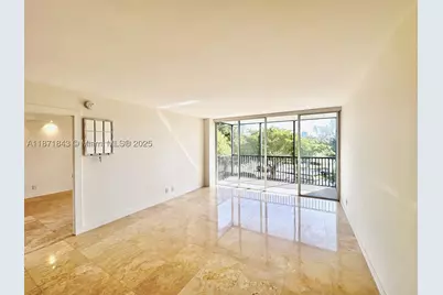 3301 N Country Club #410, Aventura, FL 33180 - Photo 12