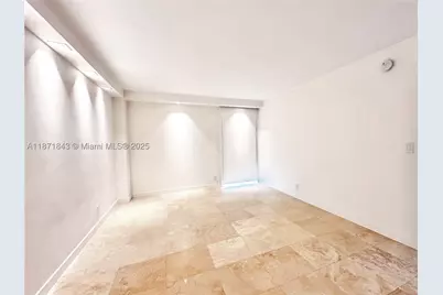 3301 N Country Club #410, Aventura, FL 33180 - Photo 8