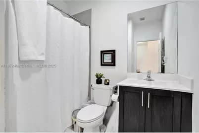 136 SW 185th, Pembroke Pines, FL 33029 - Photo 32