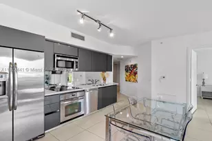 31 SE 6th, Miami, FL 33131 - Photo 8