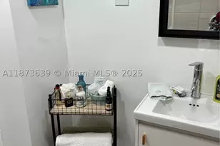 3475 N Country Club, Aventura, FL 33180 - Photo 20