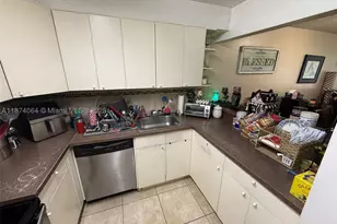 6940 Miami Gardens, Hialeah, FL 33015 - Photo 6