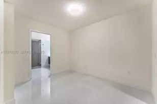 300 Sunny Isles, Sunny Isles Beach, FL 33160 - Photo 20
