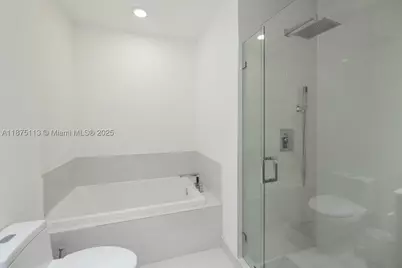 45 SW 9th #4108, Miami, FL 33130 - Photo 20