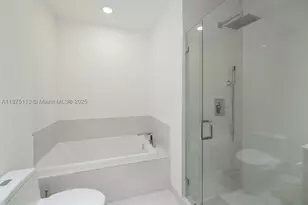 45 SW 9th, Miami, FL 33130 - Photo 20