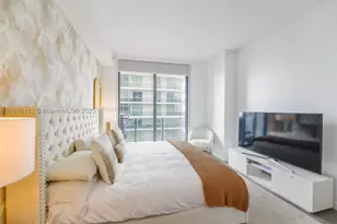 45 SW 9th, Miami, FL 33130 - Photo 10