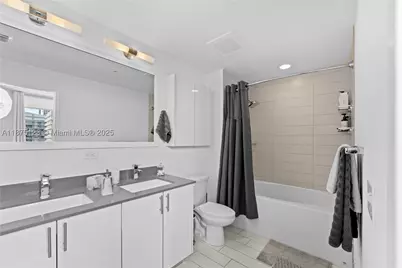 999 SW 1st #3304, Miami, FL 33130 - Photo 6