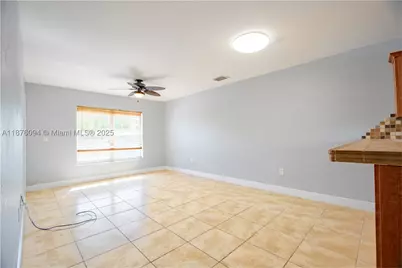 120 Royal Palm #315, Hialeah Gardens, FL 33016 - Photo 4