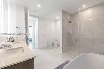 17550 Collins #1003, Sunny Isles Beach, FL 33160 - Photo 28