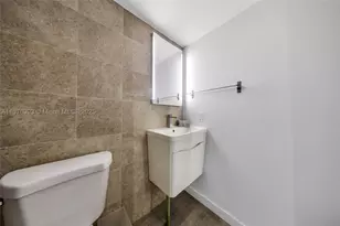 1228 W, Miami Beach, FL 33139 - Photo 24