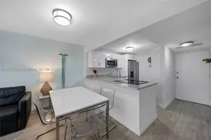1228 W, Miami Beach, FL 33139 - Photo 10