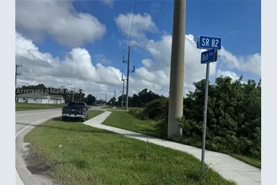 861 Barcia, Lehigh Acres, FL 33974 - Photo 2