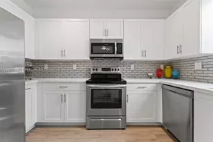 403 NE 212th, Miami, FL 33179 - Photo 14