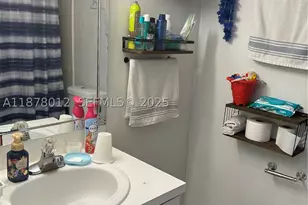 17901 NW 68th, Hialeah, FL 33015 - Photo 10