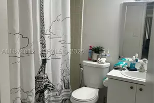 17901 NW 68th, Hialeah, FL 33015 - Photo 16