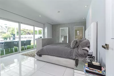 1215 N Biscayne Point, Miami Beach, FL 33141 - Photo 24