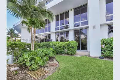 16385 Biscayne #105, North Miami Beach, FL 33160 - Photo 2