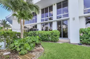 16385 Biscayne, North Miami Beach, FL 33160 - Photo 2