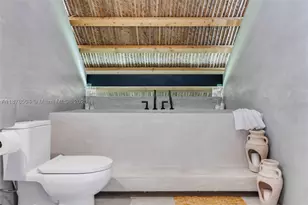 1000 NW 9th, Miami, FL 33136 - Photo 38