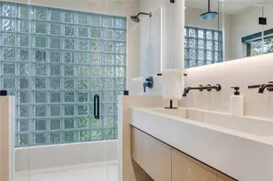 1000 NW 9th, Miami, FL 33136 - Photo 26