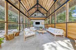 1000 NW 9th, Miami, FL 33136 - Photo 42