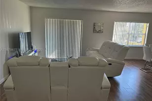 17901 NW 68th, Hialeah, FL 33015 - Photo 4