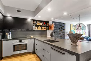 5600 Collins, Miami Beach, FL 33140 - Photo 10