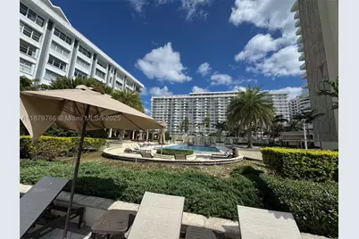 5600 Collins #12E, Miami Beach, FL 33140 - Photo 70