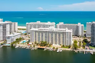 5600 Collins, Miami Beach, FL 33140 - Photo 2