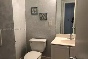 19390 Collins, Sunny Isles Beach, FL 33160 - Photo 4