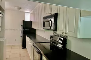 6800 Cypress, Plantation, FL 33317 - Photo 8