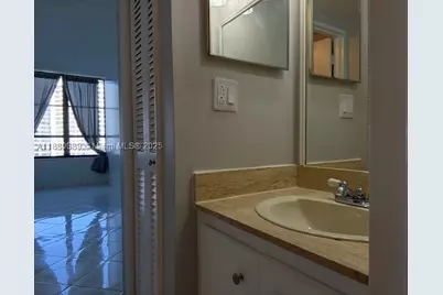 500 Three Islands #822, Hallandale Beach, FL 33009 - Photo 18