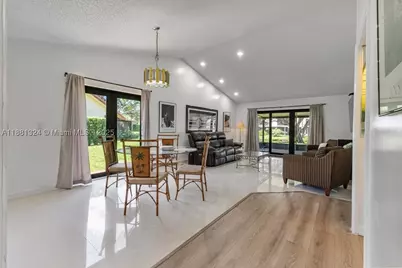 16273 Laurel #7, Weston, FL 33326 - Photo 2