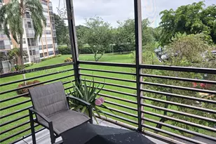 1300 St Charles, Pembroke Pines, FL 33026 - Photo 24