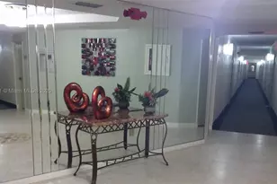 1300 St Charles, Pembroke Pines, FL 33026 - Photo 6
