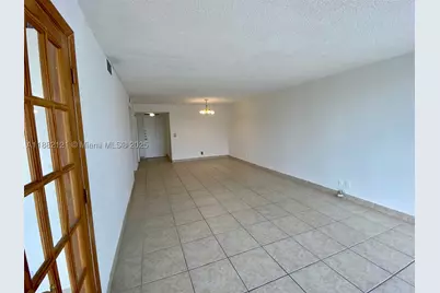 200 Leslie #228, Hallandale Beach, FL 33009 - Photo 6