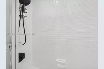 1345 West #304, Miami Beach, FL 33139 - Photo 18