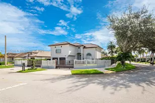 1385 SW 143rd, Miami, FL 33184 - Photo 2