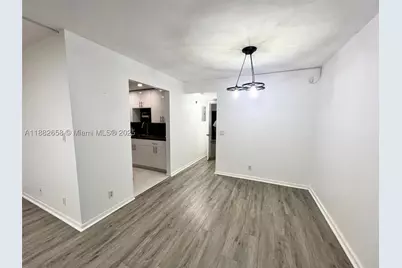 200 SW 132nd #203L, Pembroke Pines, FL 33027 - Photo 2