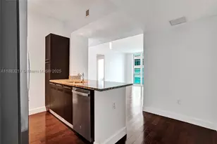 950 Brickell Bay, Miami, FL 33131 - Photo 4