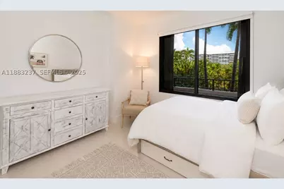 251 Crandon #227, Key Biscayne, FL 33149 - Photo 22