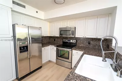 19601 E Country Club #7308, Aventura, FL 33180 - Photo 6