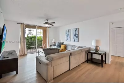 19601 E Country Club #7308, Aventura, FL 33180 - Photo 14