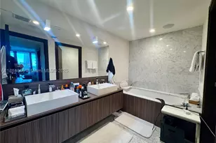1000 Brickell, Miami, FL 33131 - Photo 24
