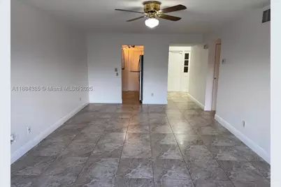 2471 SW 82nd #108, Davie, FL 33324 - Photo 8